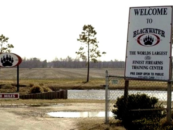 Blackwater или "Черная вода" из США